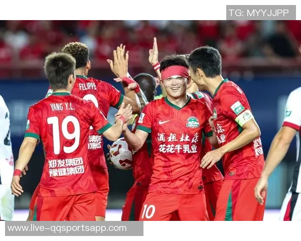 蓉城球迷首轮挑衅河南遭三杀官方公开谴责引发热议