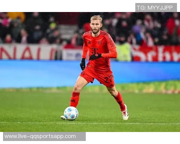 拜仁官方确认莱默尔因左小腿肌肉撕裂将缺席多场比赛